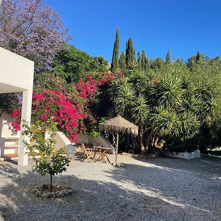 Casandalusí Frigiliana Bagian luar foto