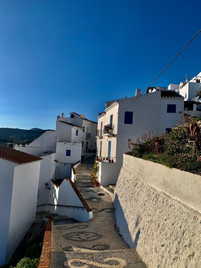 Casandalusí Frigiliana Bagian luar foto