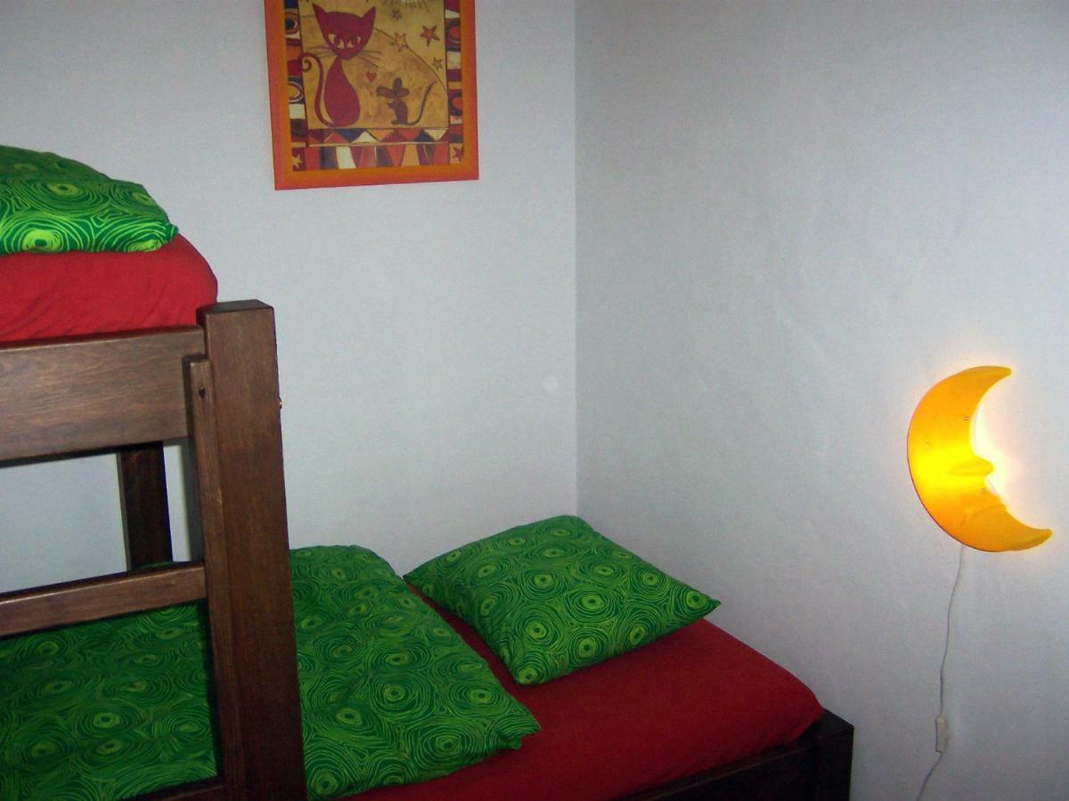 Casandalusí Frigiliana Bagian luar foto